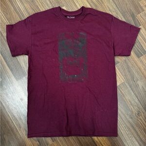 Maroon Lovers Tarot Tshirt. Size medium. New.